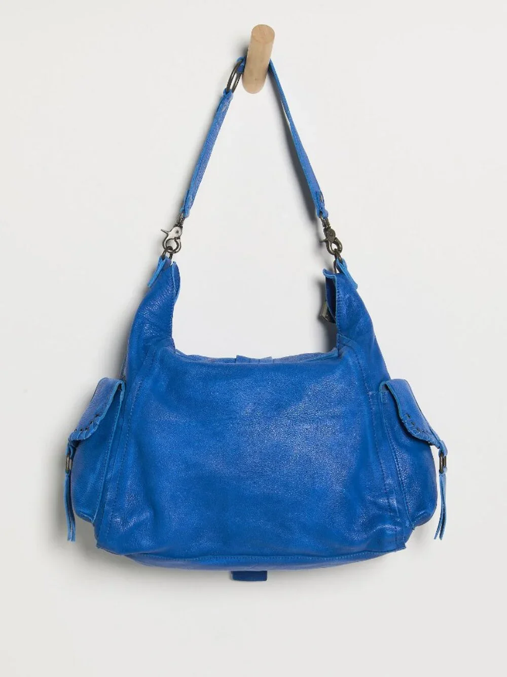 FREE PEOPLE We The Free Leigh Distressed Hobo / Sapphire